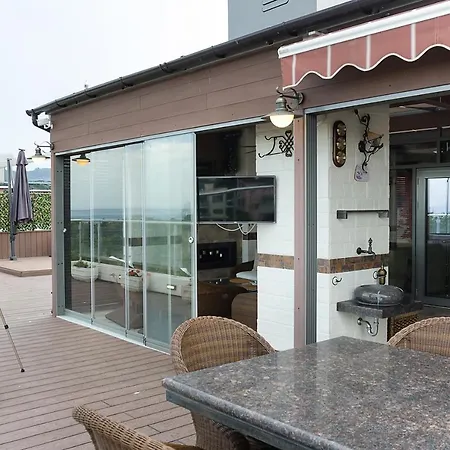 Under The Stars - Lux Penthouse With Pool And Terrace By Flat Mаnager Διαμέρισμα *