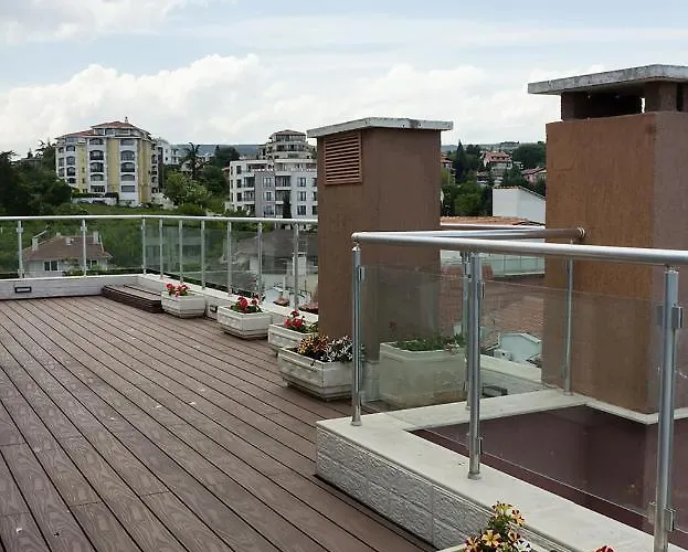 Апартамент Under The Stars - Lux Penthouse With Pool And Terrace By Flat Mаnager Св. Св. Константин и Елена