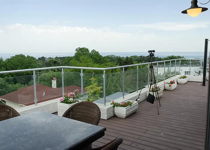 Апартамент Under The Stars - Lux Penthouse With Pool And Terrace By Flat Mаnager Св. Св. Константин и Елена