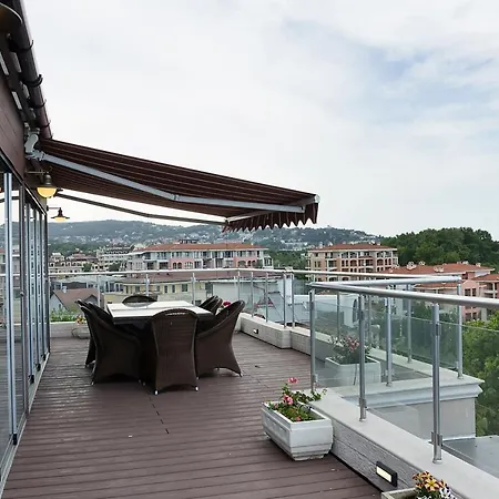 Under The Stars - Lux Penthouse With Pool And Terrace By Flat Mаnager Apartment Saints Constantine and Helena