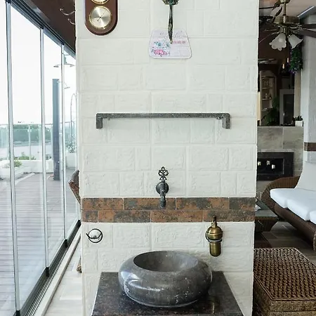 Under The Stars - Lux Penthouse With Pool And Terrace By Flat Mаnager Apartment Saints Constantine and Helena