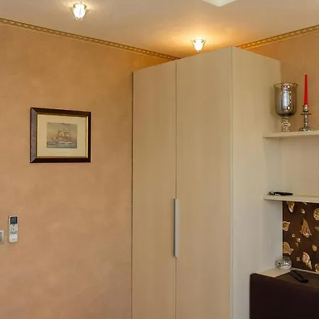 Under The Stars - Lux Penthouse With Pool And Terrace By Flat Mаnager Apartment Saints Constantine and Helena