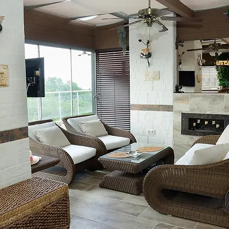 Under The Stars - Lux Penthouse With Pool And Terrace By Flat Mаnager アパート
