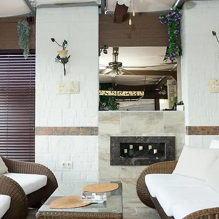 Under The Stars - Lux Penthouse With Pool And Terrace By Flat Mаnager Apartment